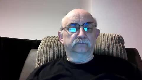 Snapshot of grey_dom chatting on February 23, 10:45 am Master  Sir online show from February 23, 10:45 am