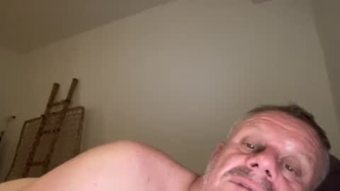 mika online show from December 25, 6:52 pm