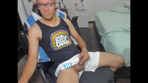Snapshot of guachin_new chatting on January 3, 1:58 pm guachin_new online show from January 3, 1:58 pm