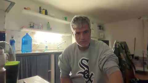 guardiannif_ online show from April 25, 2:03 am