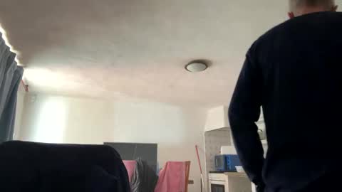 guardiannif_ online show from March 12, 4:13 pm