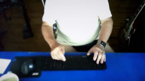 guesswhatigot2 online show from April 21, 12:22 pm