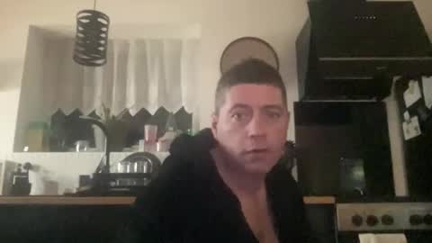 guil0 online show from March 16, 7:45 am