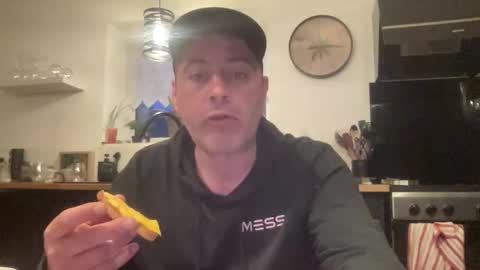 guil0 online show from February 22, 10:16 am