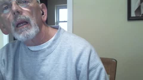 Snapshot of gulfcoast1952 chatting on February 13, 2:09 pm Roy online show from February 13, 2:09 pm