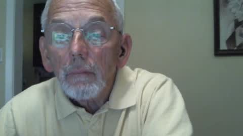 Snapshot of gulfcoast1952 chatting on December 7, 4:14 pm Roy online show from December 7, 4:14 pm