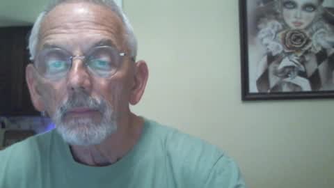 Snapshot of gulfcoast1952 chatting on February 9, 3:45 pm Roy online show from February 9, 3:45 pm