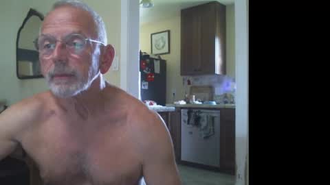 Snapshot of gulfcoast1952 chatting on September 24, 8:40 pm Roy online show from September 24, 8:40 pm