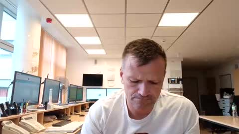 guschidick online show from September 29, 3:19 pm