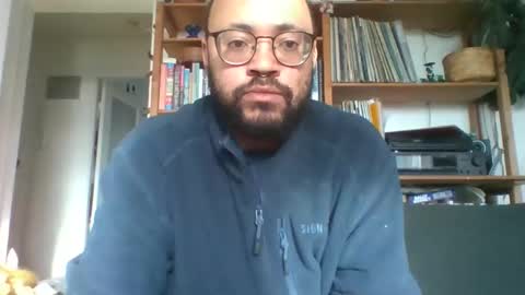 guy_wood15 online show from November 13, 9:58 am