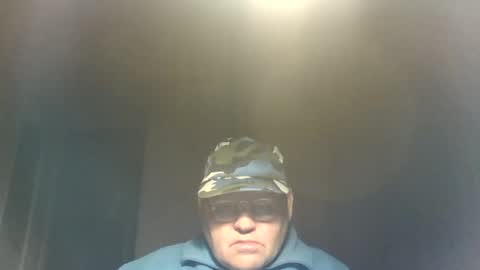 guyboy73 online show from October 13, 3:45 am
