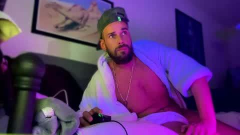 GuyST049 online show from April 27, 9:31 pm