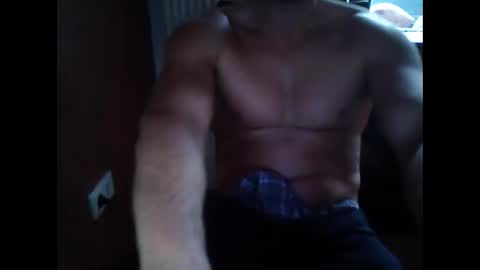 Snapshot of gymxxx_ chatting on December 30, 12:52 pm gymxxx_ online show from December 30, 12:52 pm