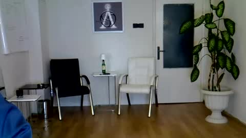 H. Blackwood online show from April 26, 4:48 pm