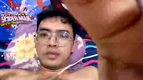 habibiahmadd00 online show from October 16, 3:25 am