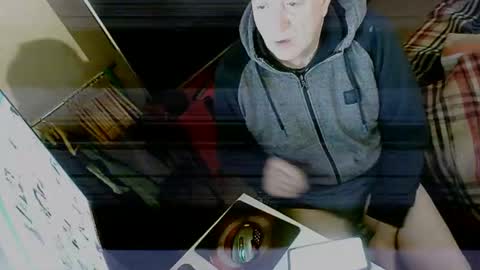 hacknoob62 online show from December 15, 9:03 am