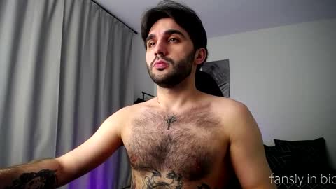 Adam online show from April 22, 7:40 pm