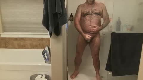 hairydaddreams online show from March 25, 1:37 pm