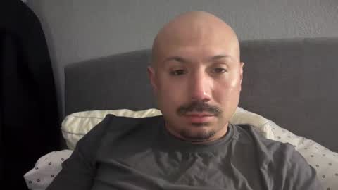 Snapshot of hairyman30000 chatting on February 21, 1:44 am hairyman30000 online show from February 21, 1:44 am
