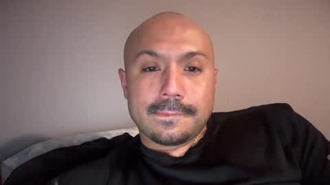 Snapshot of hairyman30000 chatting on February 19, 1:51 am hairyman30000 online show from February 19, 1:51 am