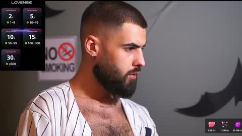 Snapshot of hairyrobxxx chatting on October 17, 9:52 pm HairyRobXxX online show from October 17, 9:52 pm