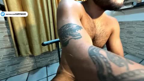 Snapshot of hairyshort chatting on January 24, 7:28 pm hairy and short online show from January 24, 7:28 pm