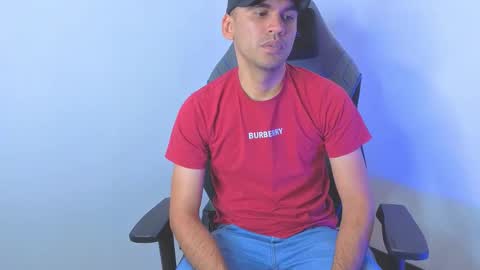 hamiltong12 online show from February 17, 10:41 pm