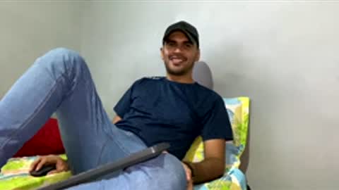 hamiltong12 online show from November 30, 7:43 am