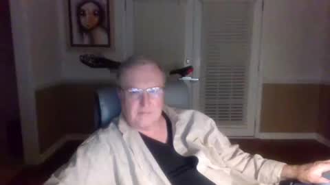 Han online show from November 7, 11:24 am