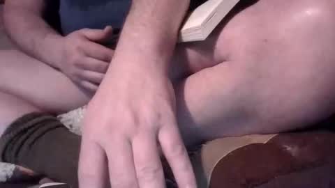 handncocknocum online show from December 16, 7:32 pm