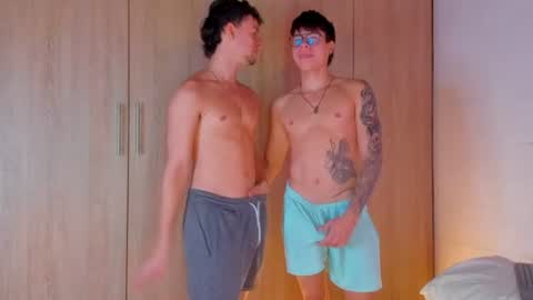 handsome_boys69 online show from June 26, 7:22 am