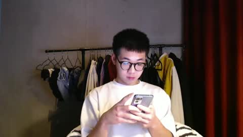Snapshot of handsome_mannn chatting on January 12, 8:57 pm handsome_mannn online show from January 12, 8:57 pm