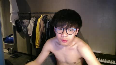 handsome_mannn online show from April 28, 7:07 pm