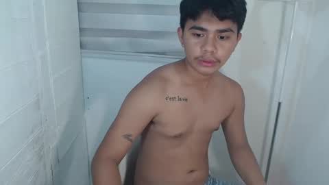 Snapshot of handsome_vanana chatting on March 9, 8:51 am handsome_vanana online show from March 9, 8:51 am