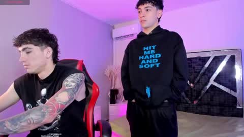 leonardfarrucknick and otis online show from April 21, 2:51 am