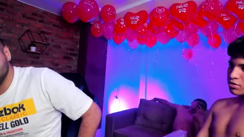 leonardfarrucknick and otis online show from February 16, 12:36 pm