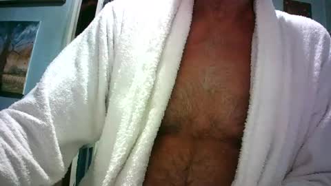 handymanforyou177322 online show from July 30, 10:53 pm