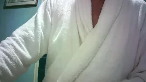 handymanforyou177322 online show from April 20, 10:23 pm