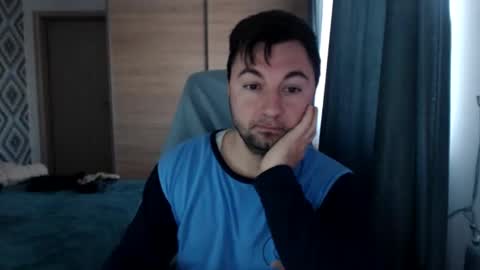 HankMalone online show from April 6, 4:46 am