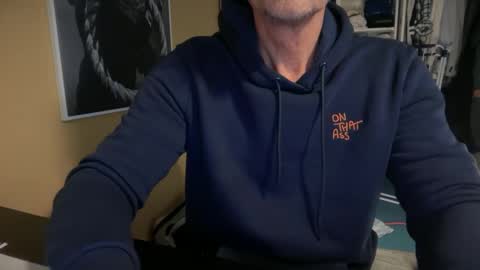 hanky online show from February 7, 10:08 am