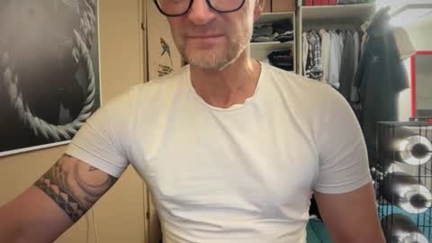 hanky online show from January 21, 5:27 pm