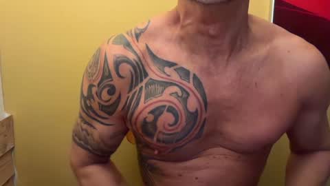 hanky online show from December 5, 7:16 am