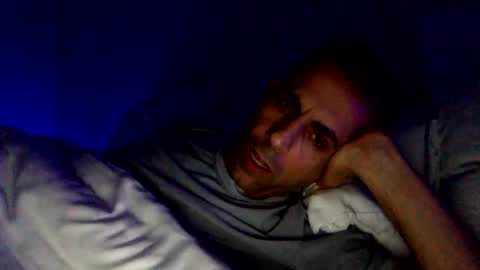 Snapshot of happy2334 chatting on December 4, 12:14 pm skysky6969 online show from December 4, 12:14 pm