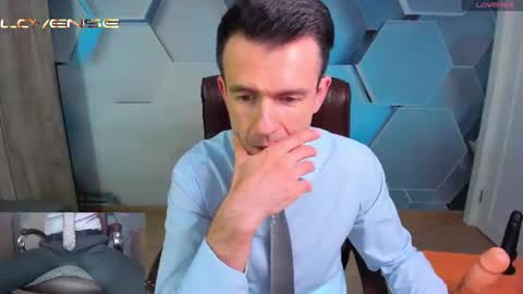Steve online show from June 8, 5:52 am