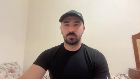 Snapshot of hard_to_obey chatting on October 16, 6:16 pm hard_to_obey online show from October 16, 6:16 pm