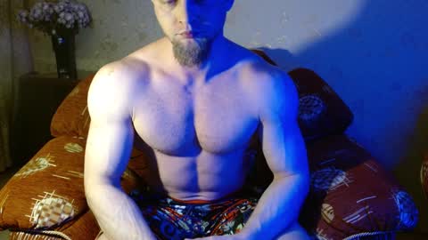 Snapshot of hardandripped chatting on December 12, 4:26 am Valentino Hard online show from December 12, 4:26 am
