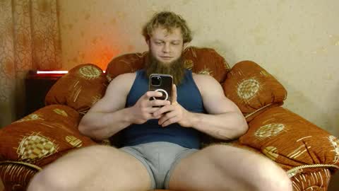 Snapshot of hardandripped chatting on September 28, 2:48 pm Valentino Hard online show from September 28, 2:48 pm