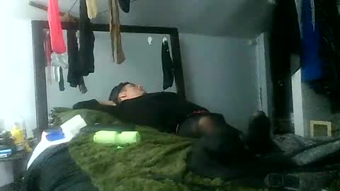 Hardnhorny4hottys online show from December 25, 9:02 am
