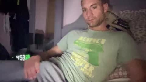 Snapshot of hardnstyle chatting on September 27, 2:53 am HARD AND STYLE online show from September 27, 2:53 am