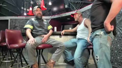 hardworkertn online show from November 8, 2:26 am